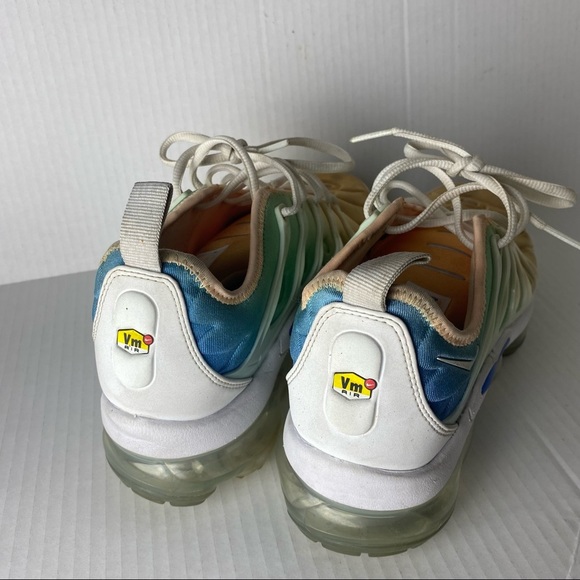 Nike Womens Vapormax Plus White Light Menta White AO4550 100 Sz 7.5 - Picture 10 of 16